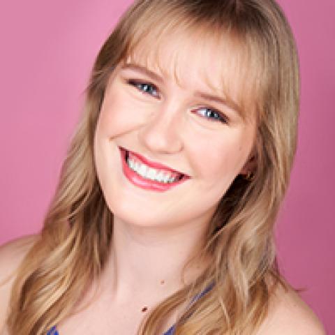 Julia Nelson